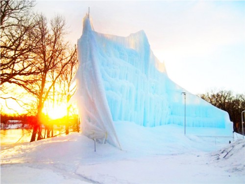minnesota-ice-castle